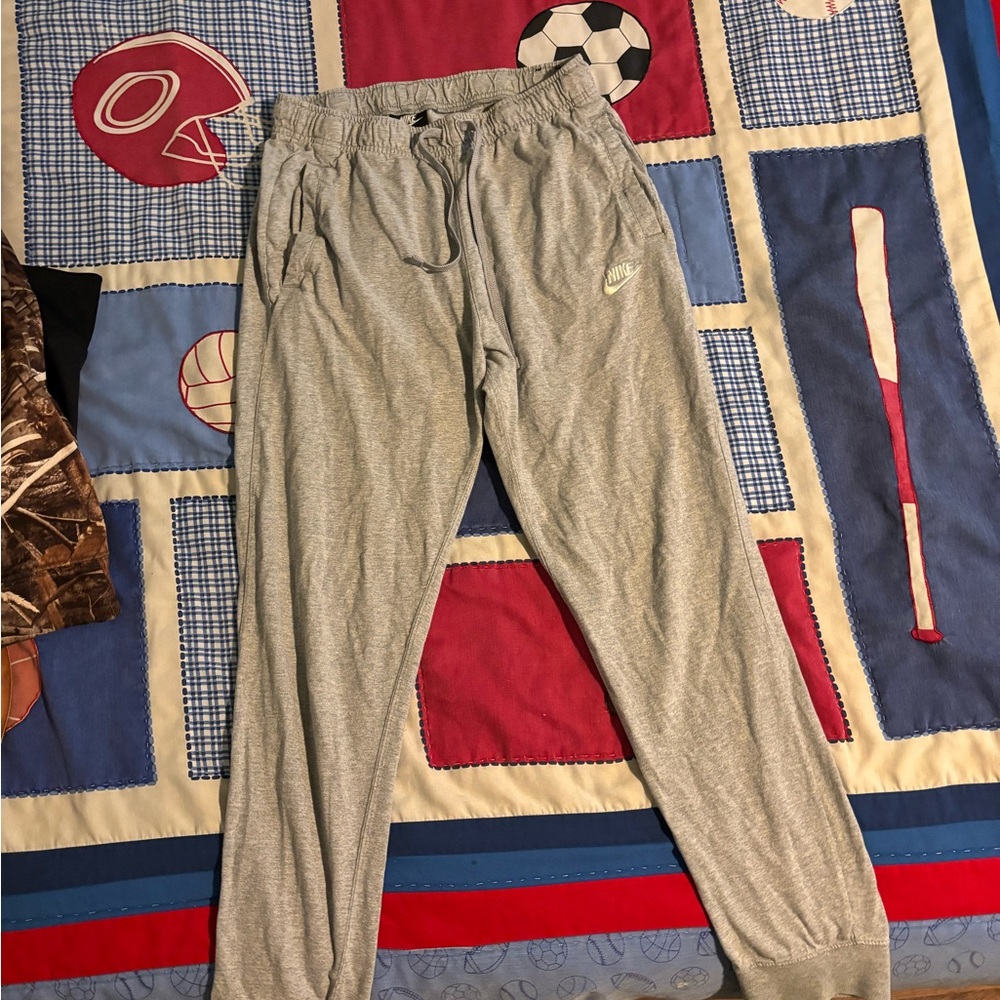 Nike Heather Gray Sweatpants